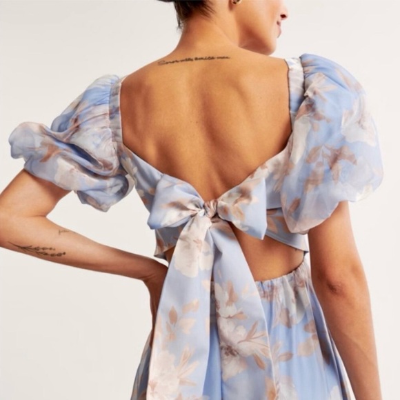 Abercrombie & Fitch Emerson Drama Bow-Back Maxi Dress Blue Floral (L) - Picture 4 of 8